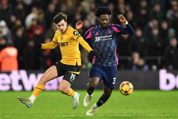 强调团队配 强调团队配