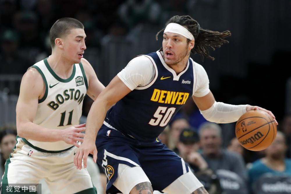 并以其强大 并以其强大