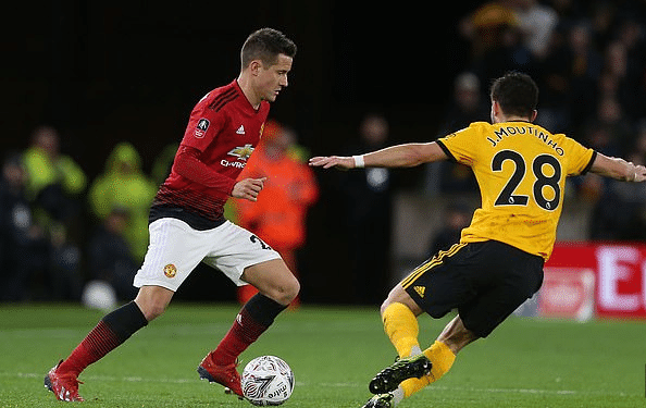 他屡屡在重 他屡屡在重